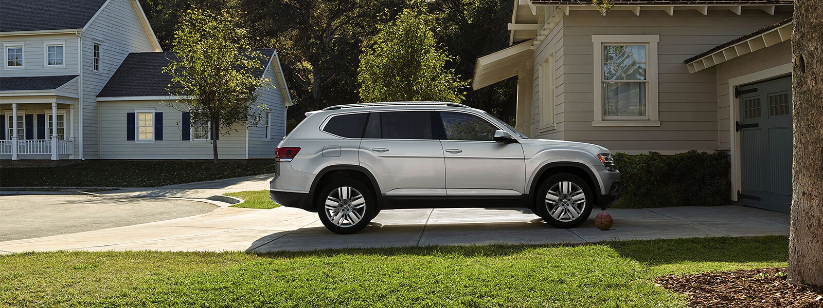 2019-Atlas-SUV_03.jpg
