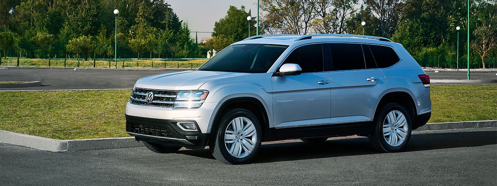 2019-Atlas-SUV_06.jpg