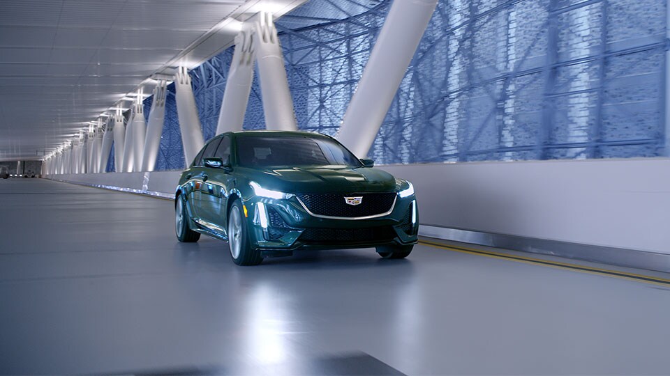 CT5-Sedan_03.jpg