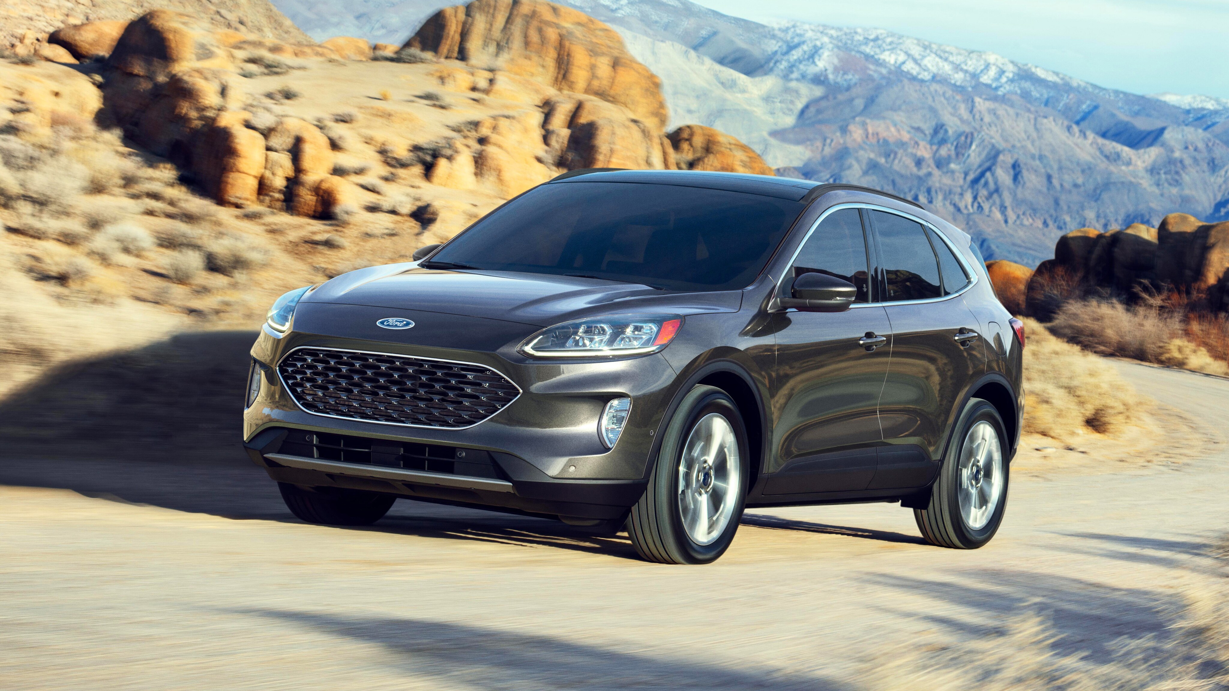 2020-Escape-SUV_04.jpg 2020 Ford Escape