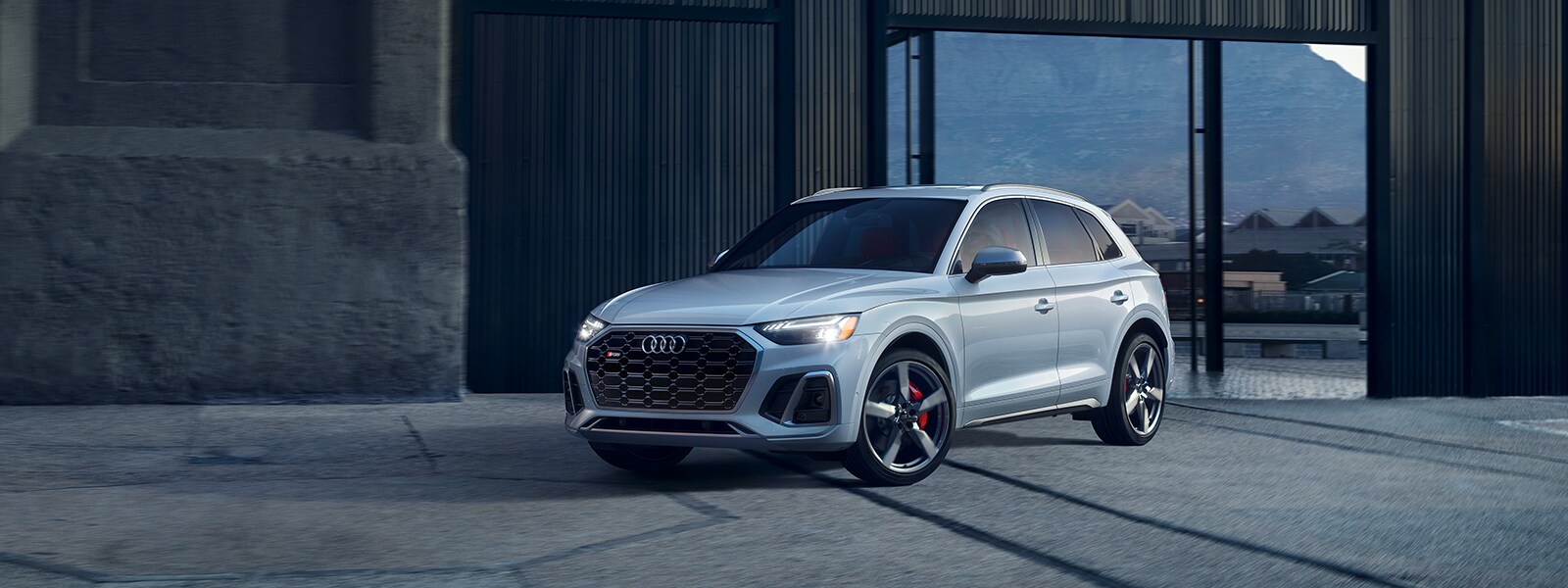 SQ5-SUV_04.jpg