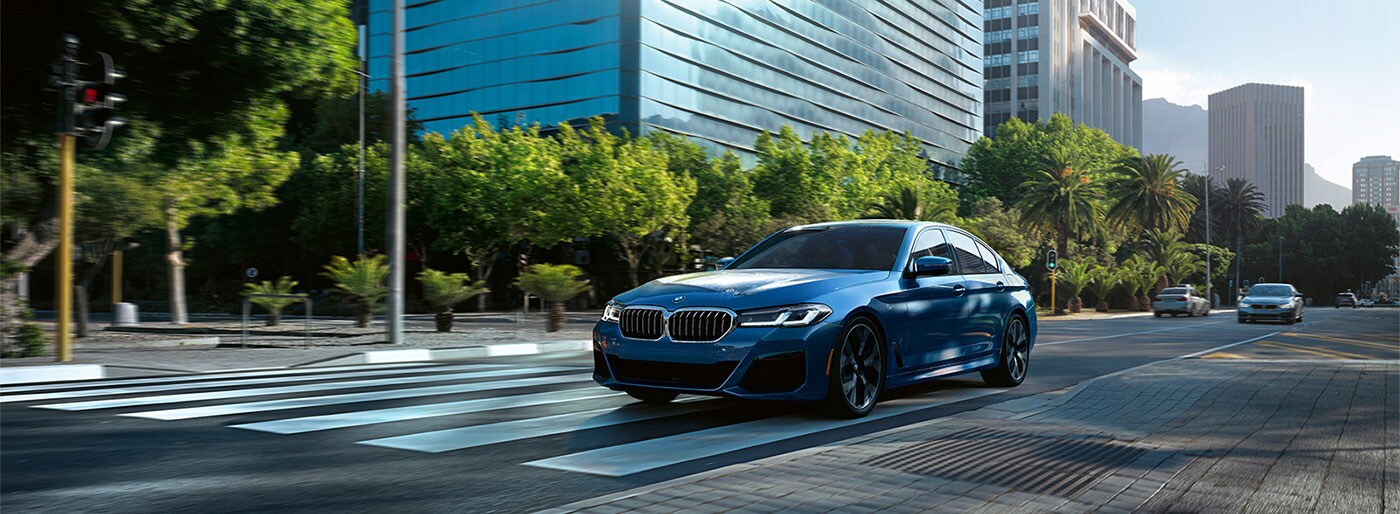 https://images.dealer.com/graphics/2021/BMW/v10_1400x514/5-Series_04.jpg