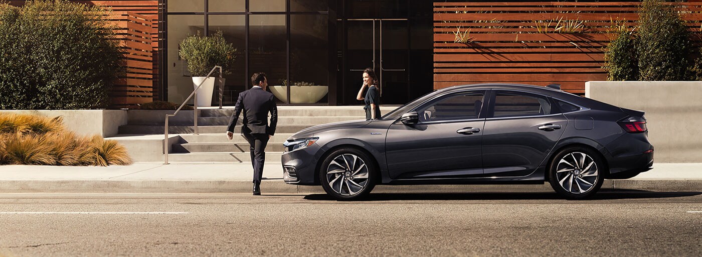 Insight-Sedan_02.jpg