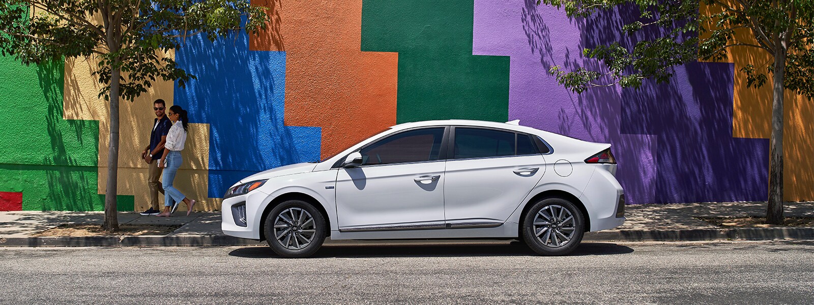 Ionic-Hatchback_03.jpg