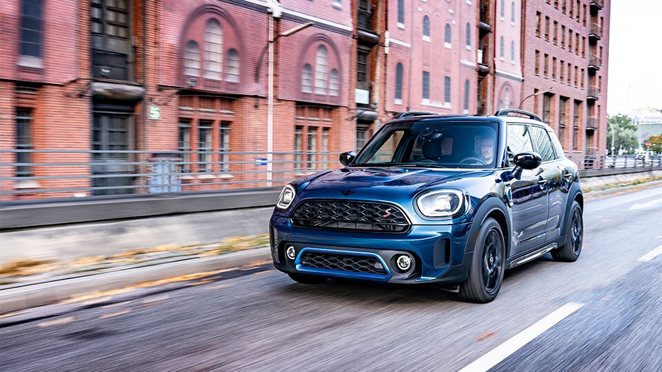 Countryman-SUV_03.jpg
