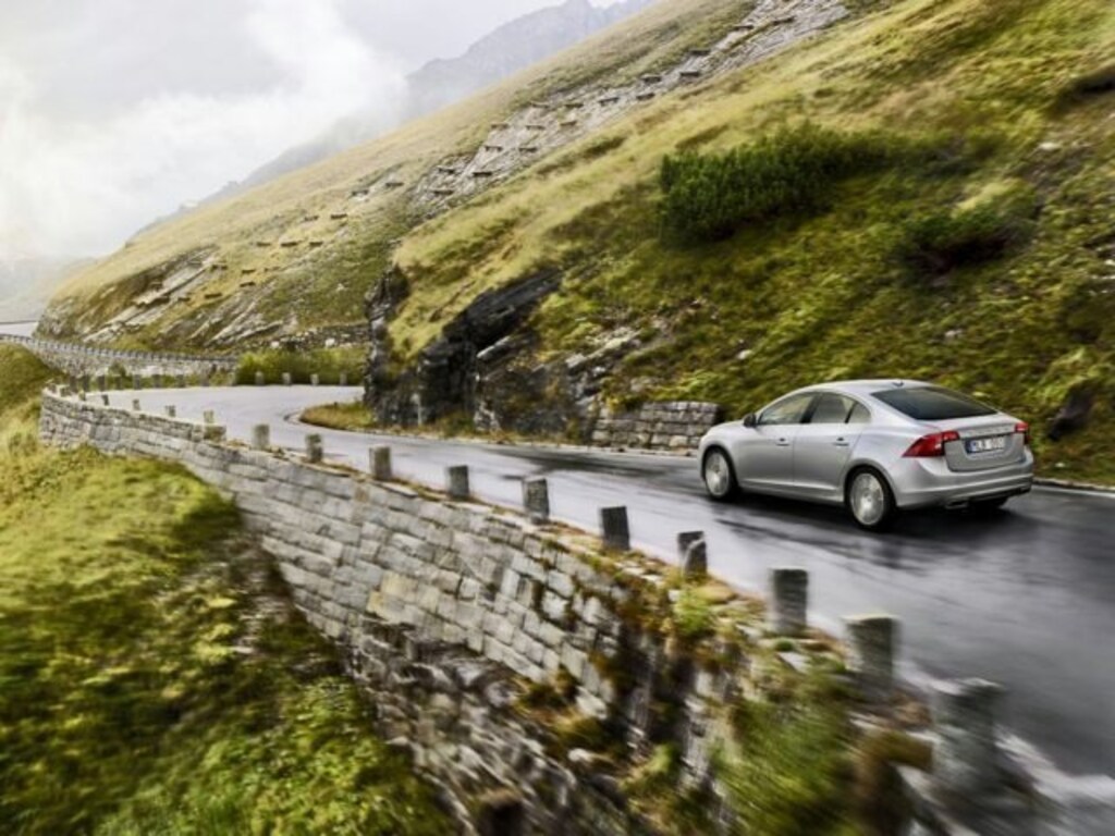 Used 2015 Volvo S60 T5 Platinum Sedan