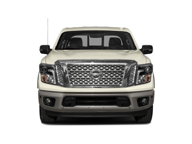 2017 Nissan Titan Platinum Reserve photo 4