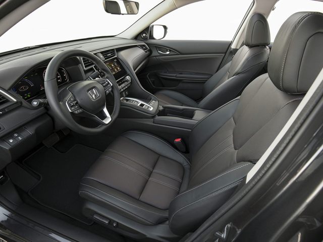 //images.dealer.com/autodata/us/640/2019/USC90HOC061C0/USC90HOC061C01351.jpg