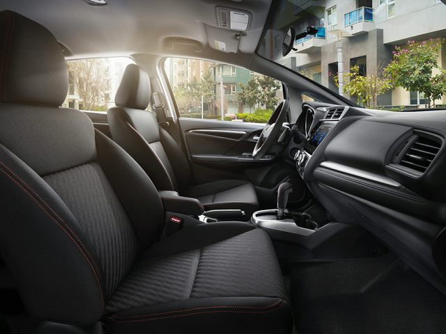 //images.dealer.com/autodata/us/640/2019/USC90HOC081B1/CAC80HOC081A01351.jpg