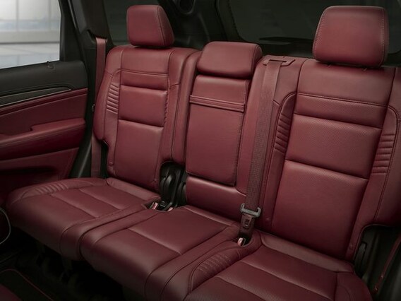 New Jeep Grand Cherokee Inventory Features In Tiffin Coppus Motors - 2020 Jeep Grand Cherokee Back Seat Covers