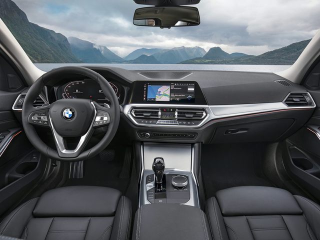 2021 BMW 3 Series Front Seat