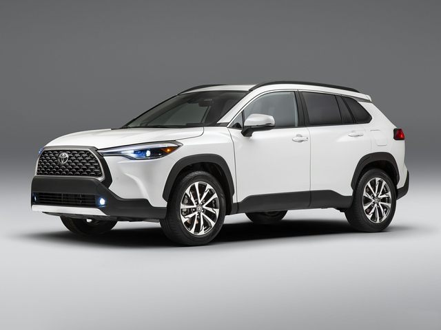 http://images.dealer.com/autodata/us/640/2022/USD20TOS231B0/USD20TOS231C01300.jpg