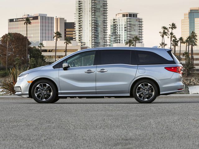 Silver Honda Odyssey available in LA