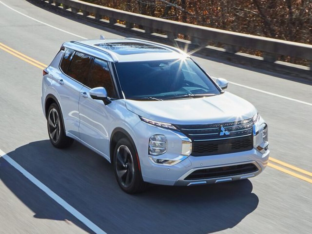 Used 2023 Mitsubishi Outlander SE SUV
