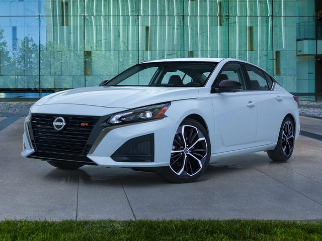 http://images.dealer.com/autodata/us/640/2023/USD30NIC041A0/USD30NIC041E01300.jpg
