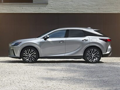 https://images.dealer.com/autodata/us/640/2024/USD40LES331A0/CAD40LES331A01302.jpg?impolicy=downsize_bkpt&w=396