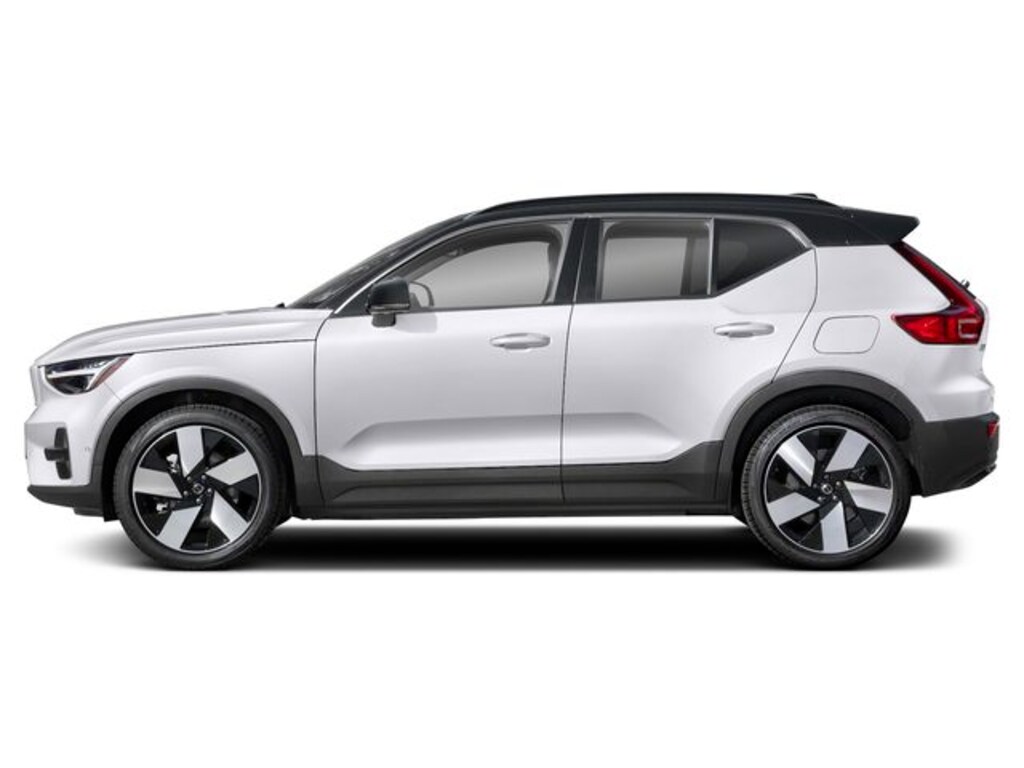 New 2024 Volvo XC40 Recharge Pure Electric Plus in Burlingame