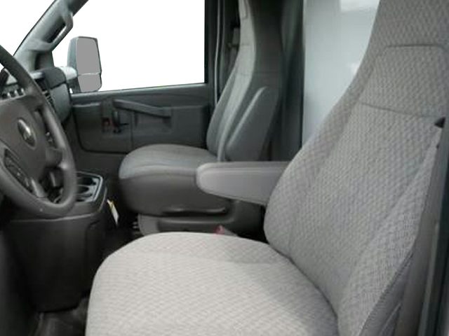 2025 Chevrolet Express Cutaway Truck 