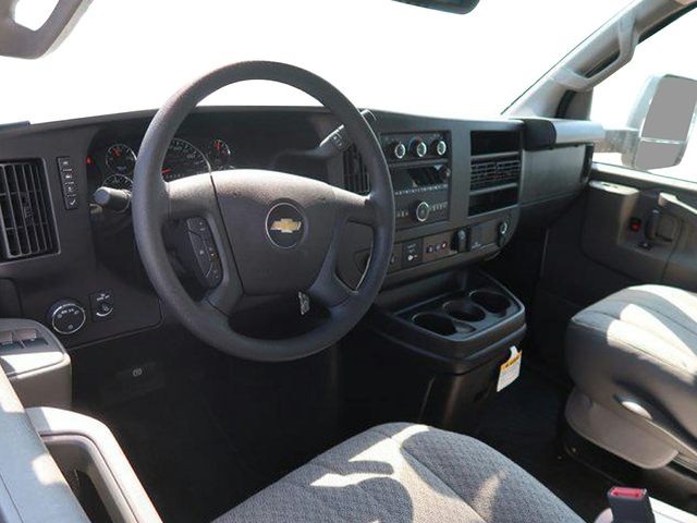 2025 Chevrolet Express Cutaway 4500 Truck 