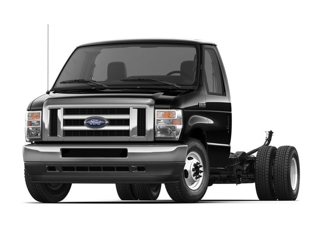 2027 Ford E-450 Cutaway Truck 