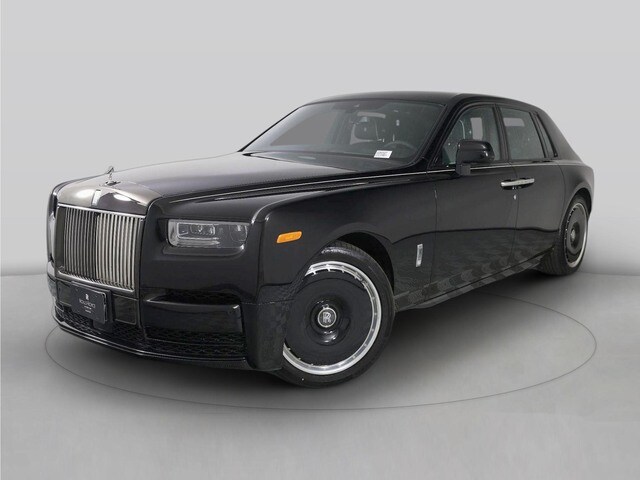 2027 Rolls-Royce Phantom Sedan 