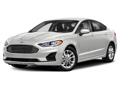 Used 2020 Ford Fusion SE Sedan near Dallas, TX