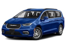 2022 Chrysler Pacifica Touring L -
                Smithtown, NY