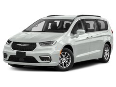 Used 2022 Chrysler Pacifica Touring L Van Passenger Van near Boerne, TX