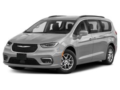 New 2022 Chrysler Pacifica LIMITED AWD 4WD Minivans in Slatington
