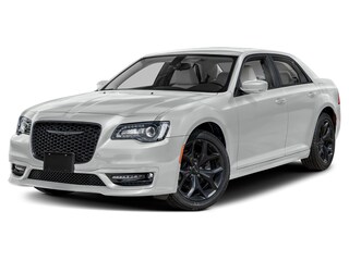 2023 Chrysler 300 Touring L Sedan