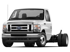 2023 Ford E-450 Cutaway Base Truck