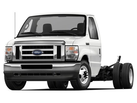 2025 Ford Econoline Cutaway E-450 DRW VAN