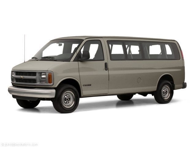2001 Chevrolet Express Base's photo