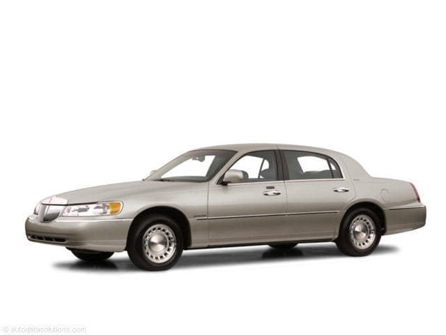 2001 Lincoln Town Car Signature