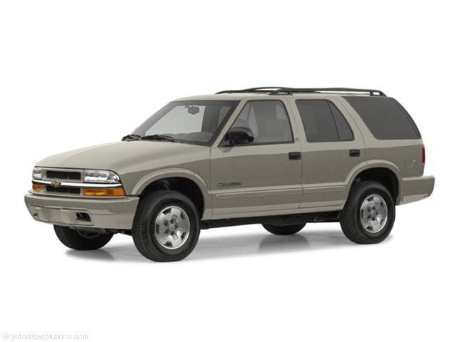 2002 Chevrolet Blazer 4WD LS's photo