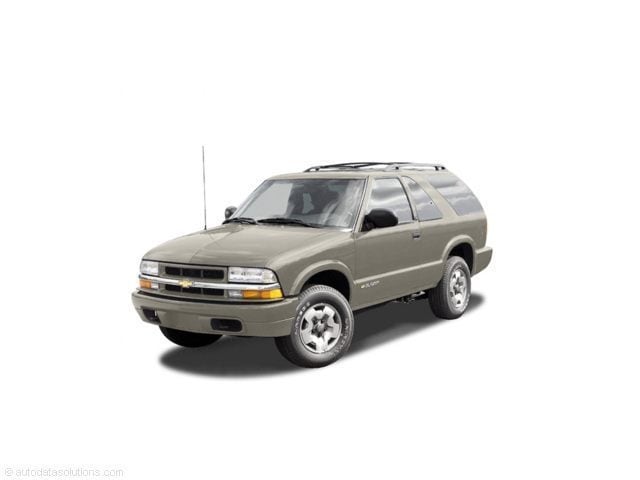 2004 Chevrolet Blazer LS 4WD's photo