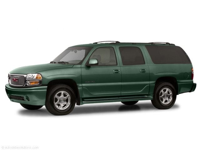2004 GMC Yukon Denali's photo