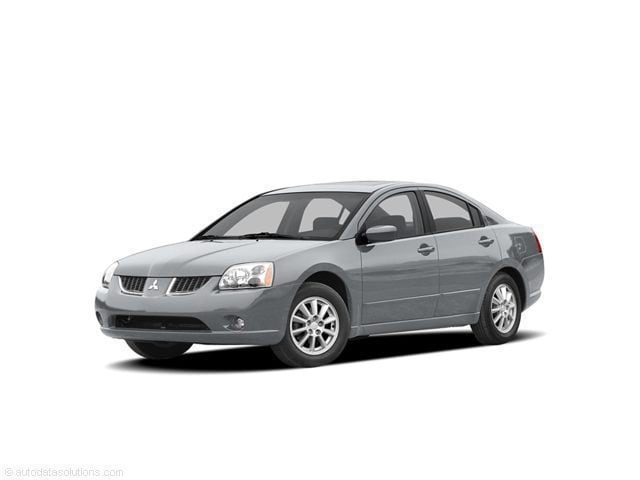 2004 Mitsubishi Galant ES Hero Image