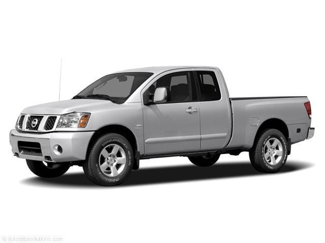 2004 Nissan Titan XE's photo