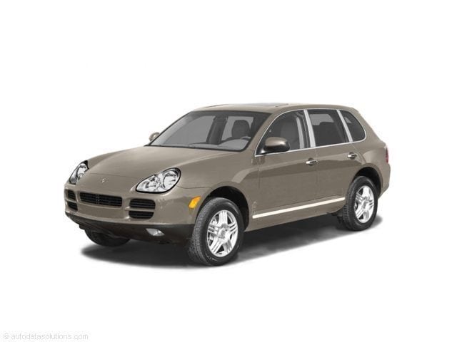 2004 Porsche Cayenne S's photo