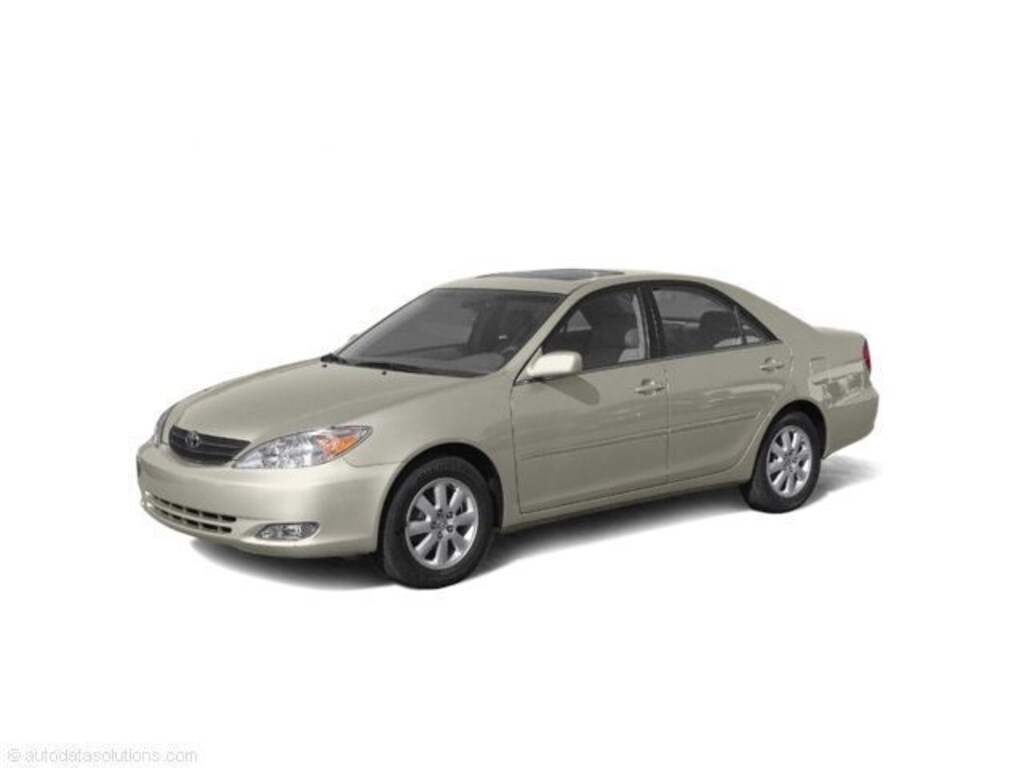 Used 2004 Toyota Camry XLE Sedan