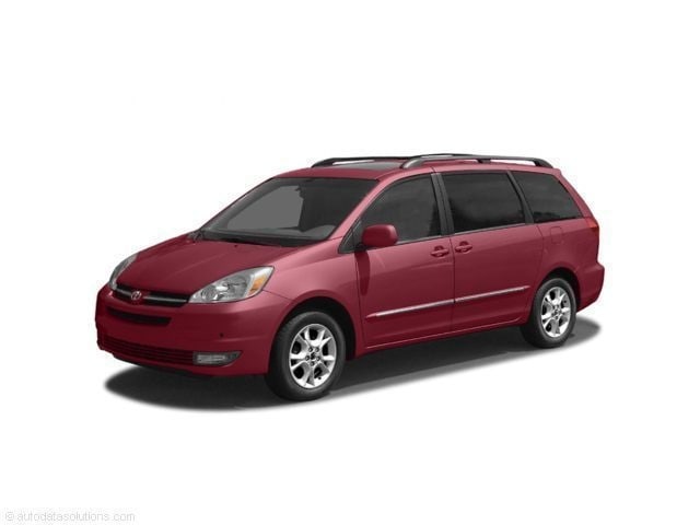 2004 Toyota Sienna XLE's photo