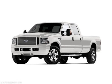2005 Ford Super Duty F-350 SRW Lariat Truck