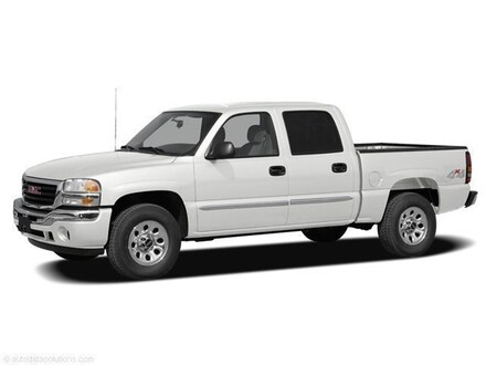 2006 GMC Sierra 1500 SLE Crew Cab Short Bed Truck