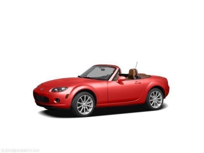 https://images.dealer.com/autodata/us/large_stockphoto-color/2006/USB60MAC201D1/A4A.jpg?impolicy=resize&w=650