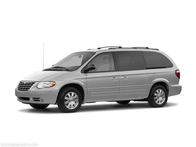 2007 Chrysler Town & Country Base Minivan/Van