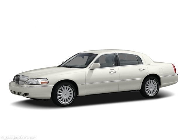 2007 Lincoln Town Car Signature's photo