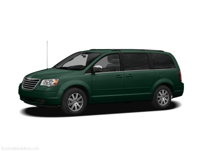 2009 Chrysler Town & Country Touring's photo