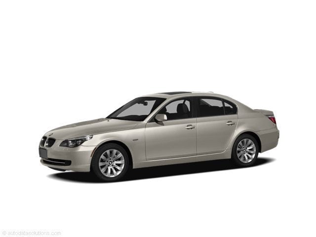 2010 BMW 5 Series's photo