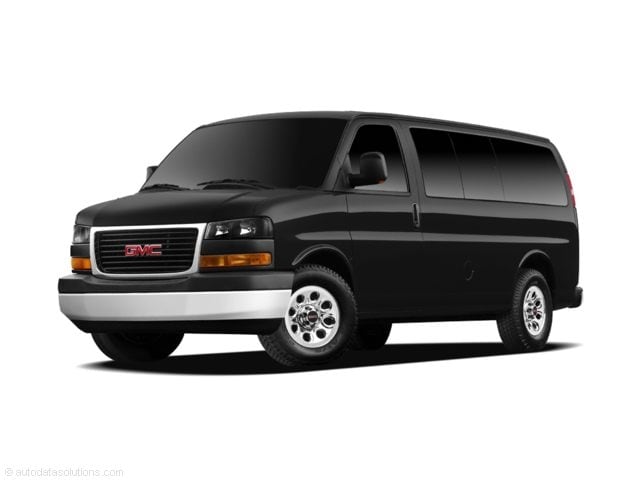 2010 GMC Savana LS's photo